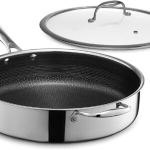 The HexClad Hybrid Nonstick 5.5 Qt Deep Sauté Pan with Lid is designed to meet these needs and exceed your expectations.